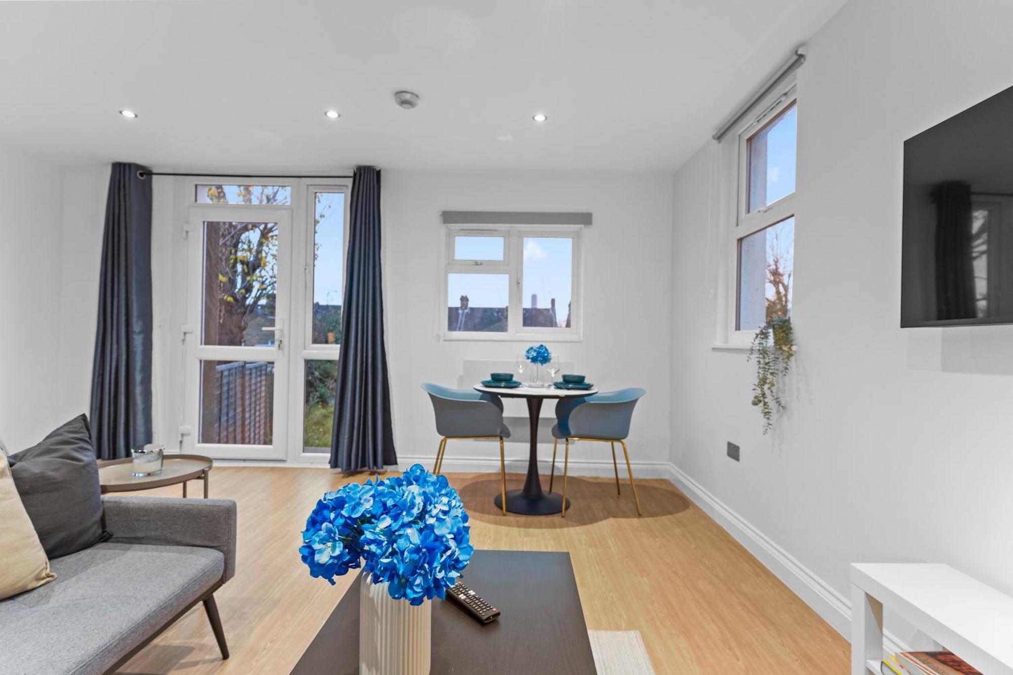 Modern Apartments London With Free Wifi Exterior photo