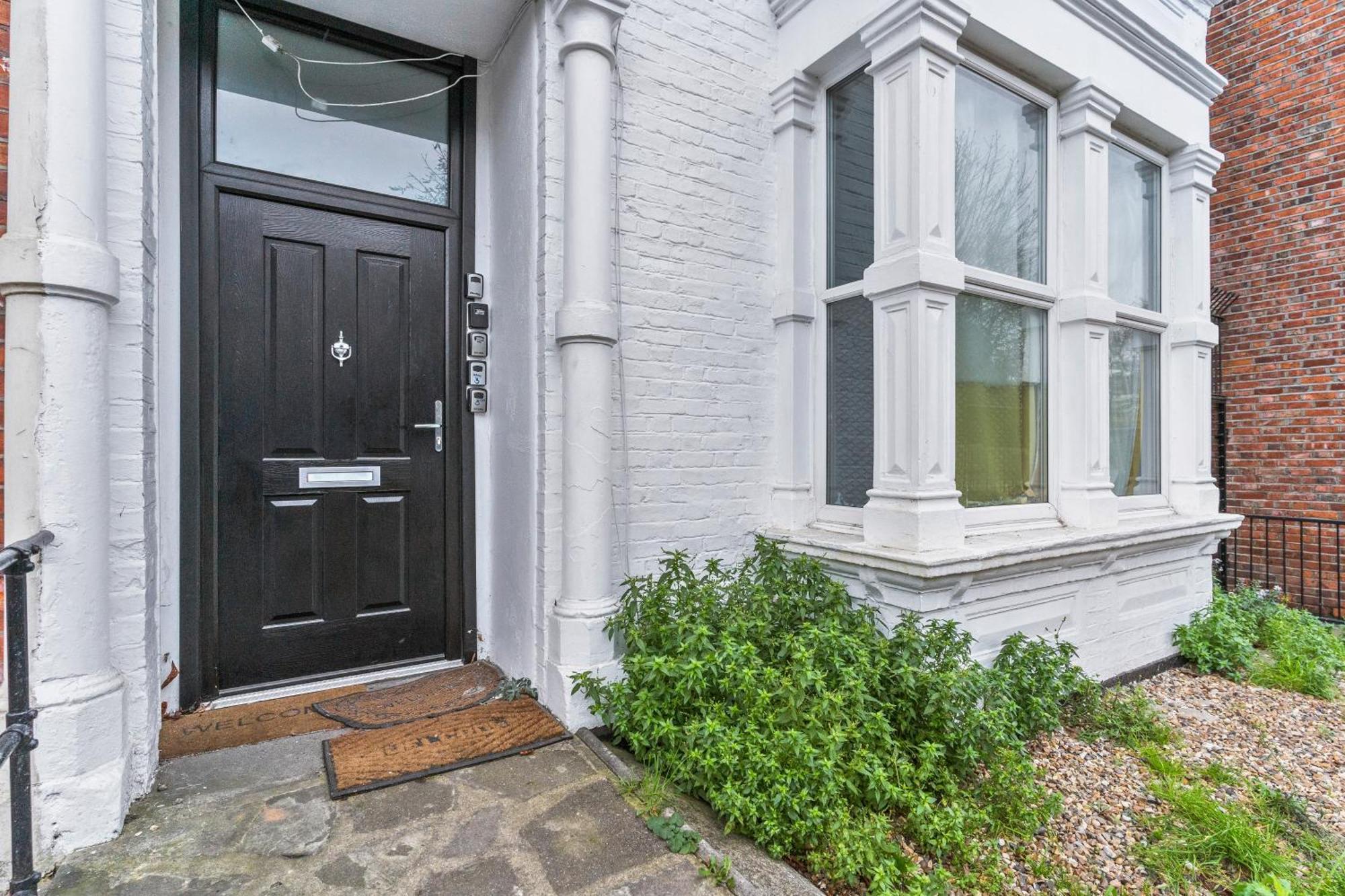 Modern Apartments London With Free Wifi Exterior photo