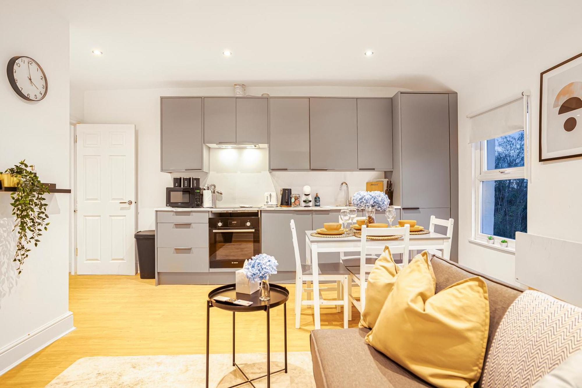 Modern Apartments London With Free Wifi Exterior photo
